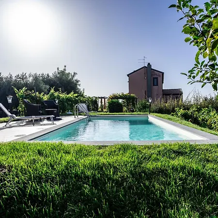 Nake Residenza Artistica Villa Sant'Alfio Exterior photo