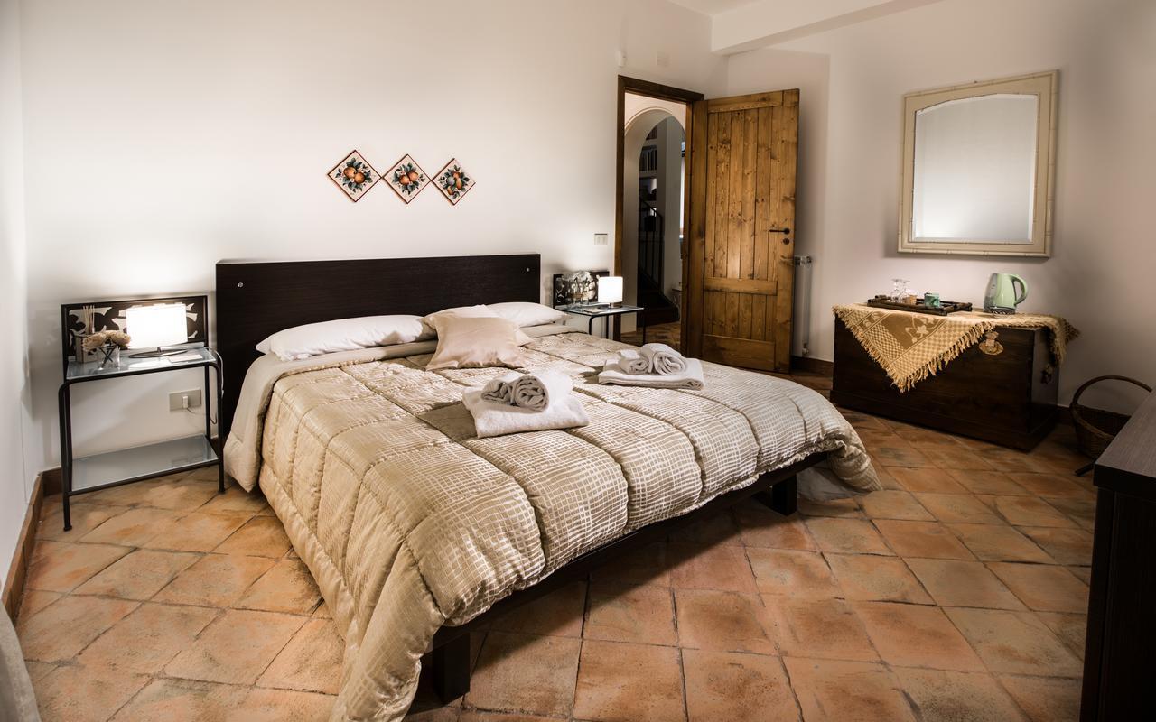 Nake Residenza Artistica Holiday home *