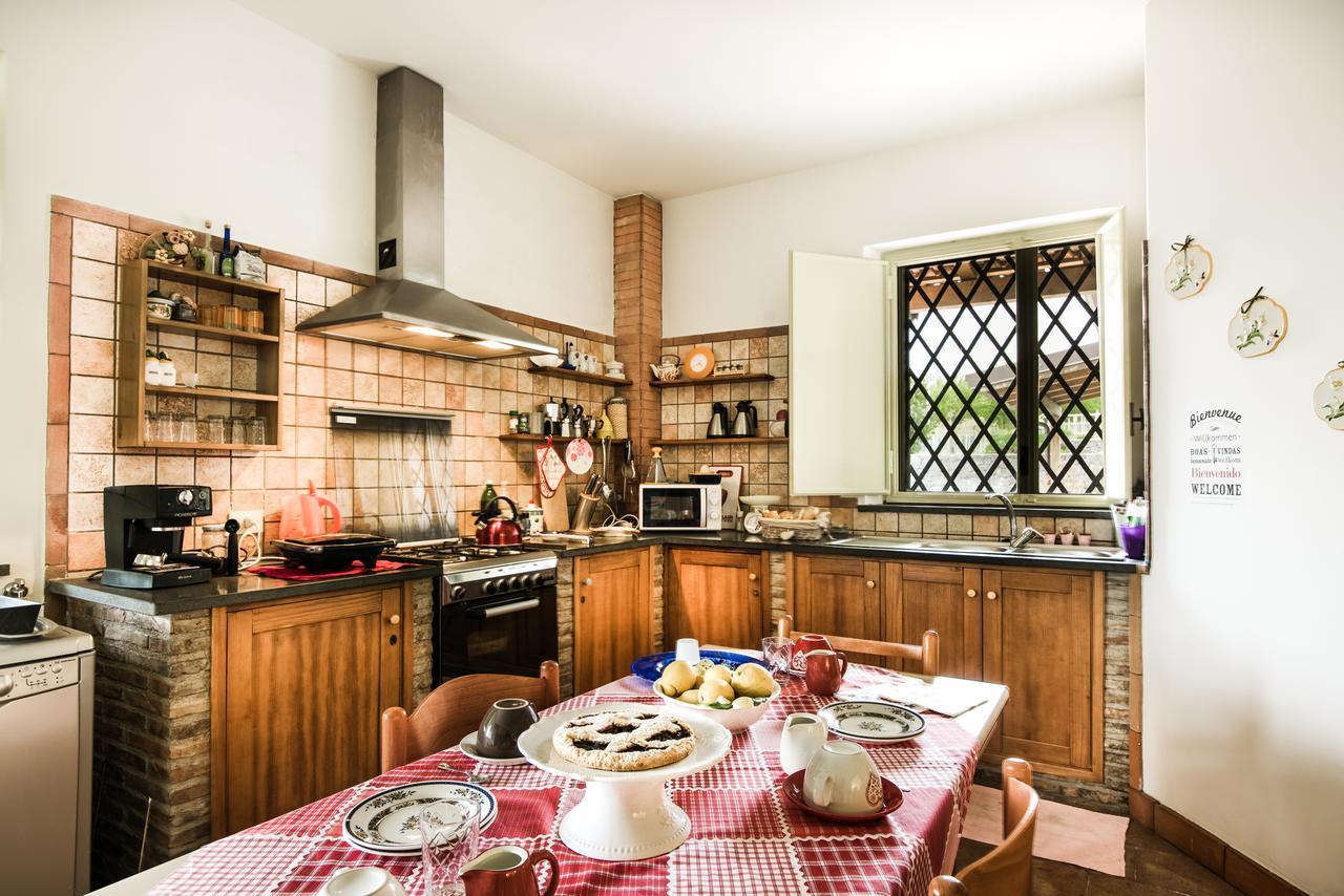 Nake Residenza Artistica Holiday home *