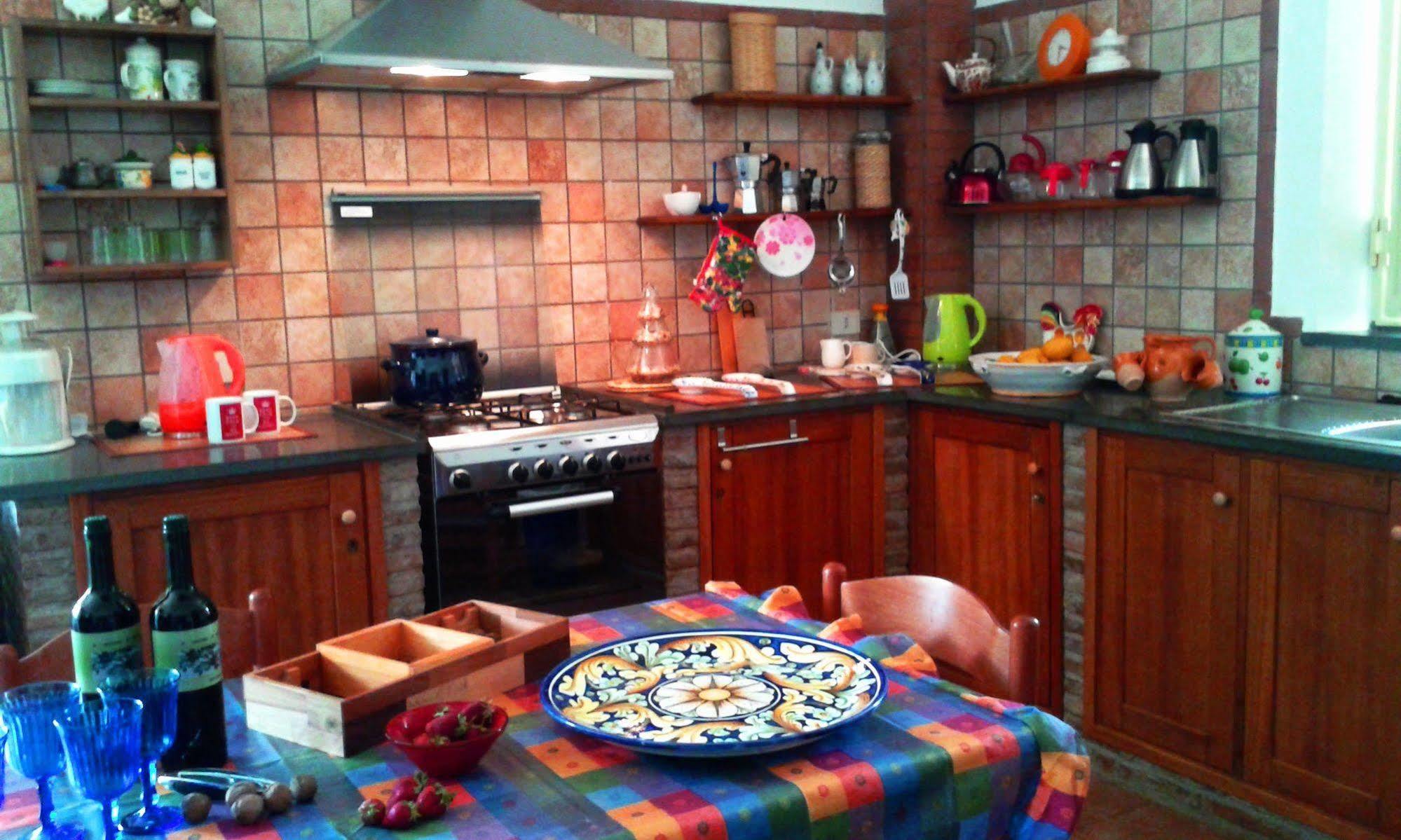 Nake Residenza Artistica * Sant'Alfio